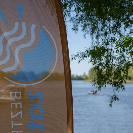 Beztroska Zatoka - Osrodek Wypoczynkowy Hotell Polajewo Exteriör bild