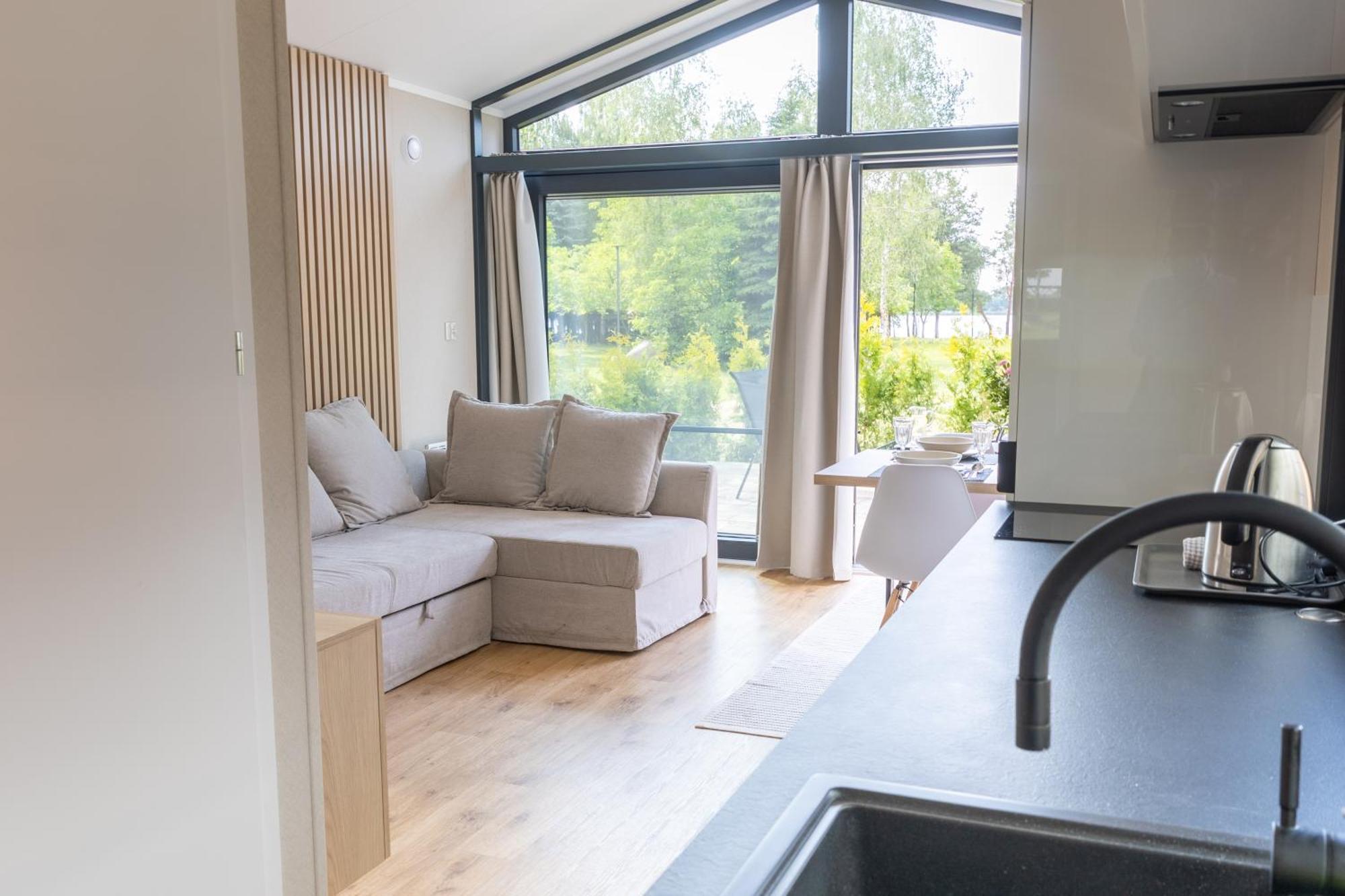 Beztroska Zatoka - Osrodek Wypoczynkowy Hotell Polajewo Exteriör bild