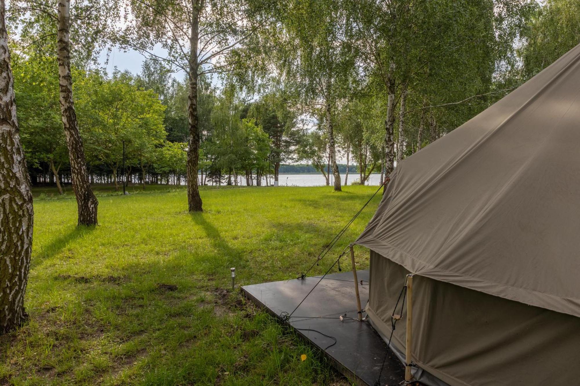 Beztroska Zatoka - Osrodek Wypoczynkowy Hotell Polajewo Exteriör bild