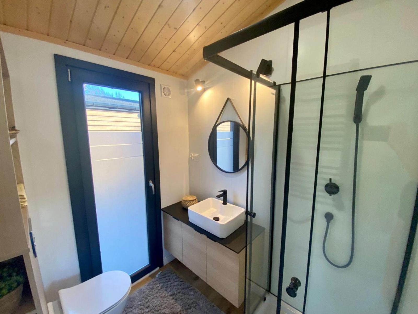 Beztroska Zatoka - Osrodek Wypoczynkowy Hotell Polajewo Exteriör bild